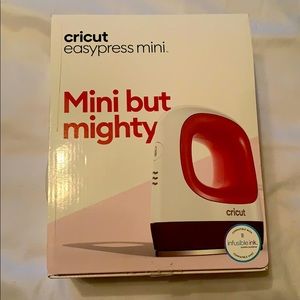 Cricut Easypress Mini 3.4” x 2.1”